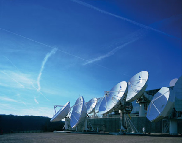 NACEN LAS PLATAFORMAS POR SATELITE