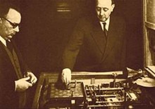 EL PRIMER PROGRAMA DE AJEDREZ