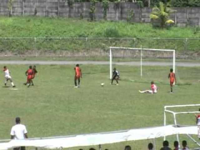 UN GOL EN INTERCOLEGIADOS :)