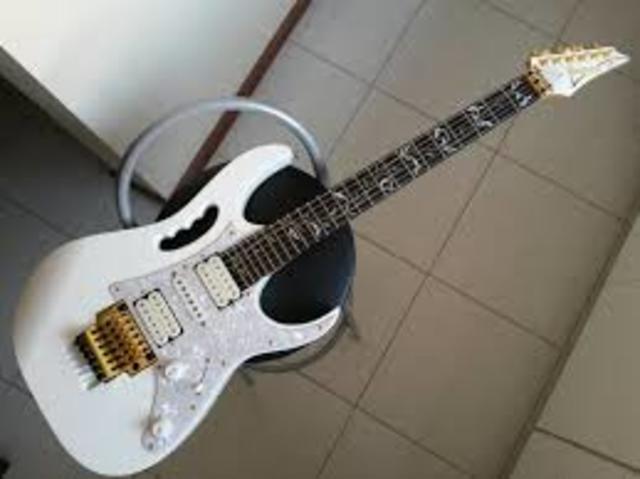 GUITARRA 18 IBANEZ JEM
