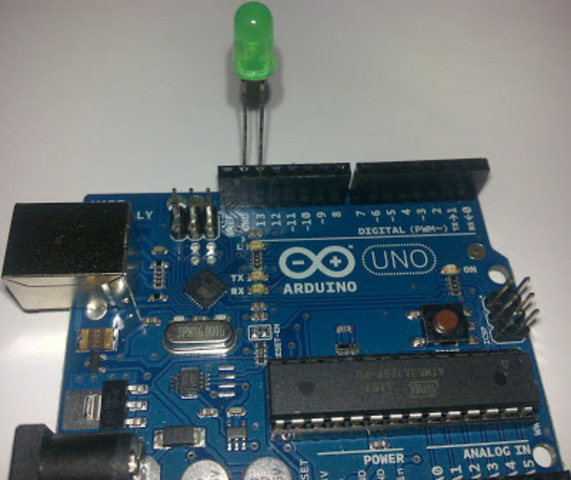 se construye un primer prototipo del hardware