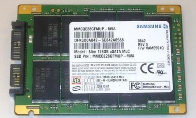 Memoria magnética es inventada