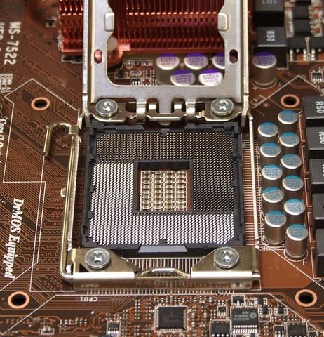 Core i7 con zócalo LGA 1366.