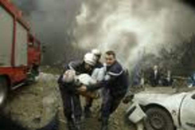 Algiers Bombings Kill 33