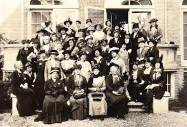 Nationalist Party formed