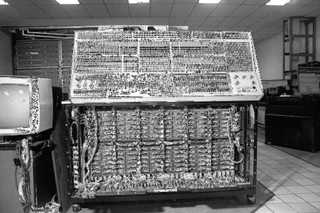 Inicio de la primera Generacion