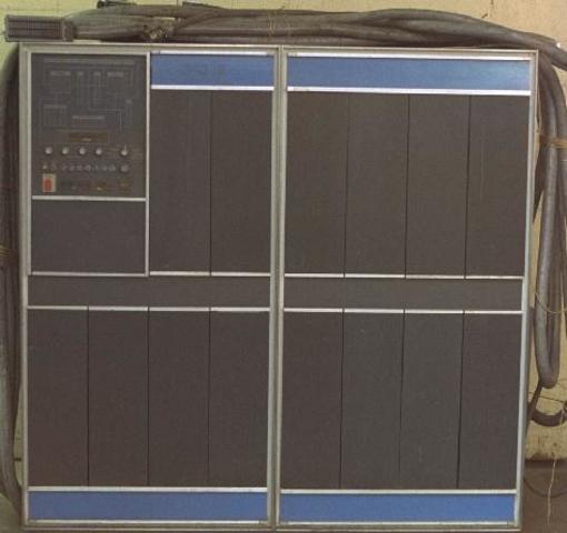 Se lanza el IBM 1401