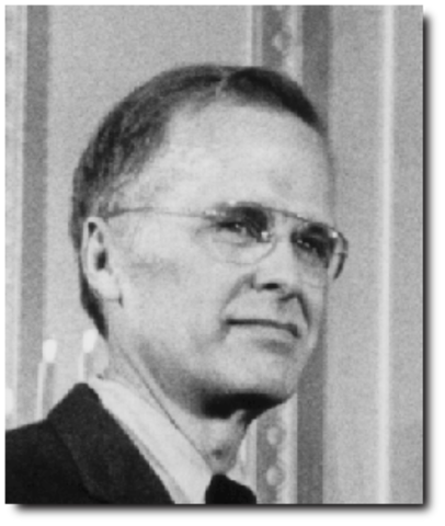 John Backus crea el primer compilador FORTAN