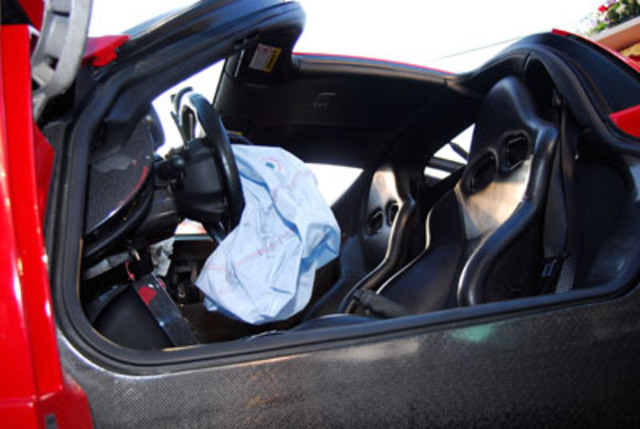 Airbag restraint system