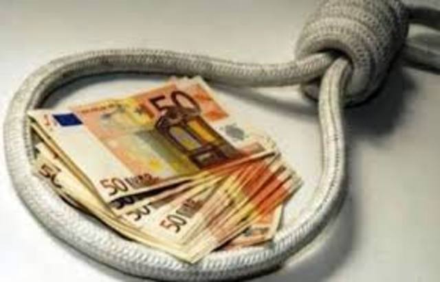 Problemas económicos principio  XXI