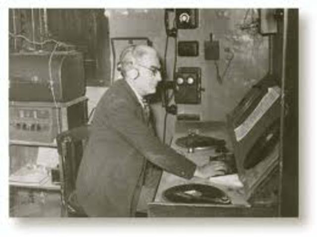 PRIMERAS RADIODIFUSORAS COLOMBIANAS