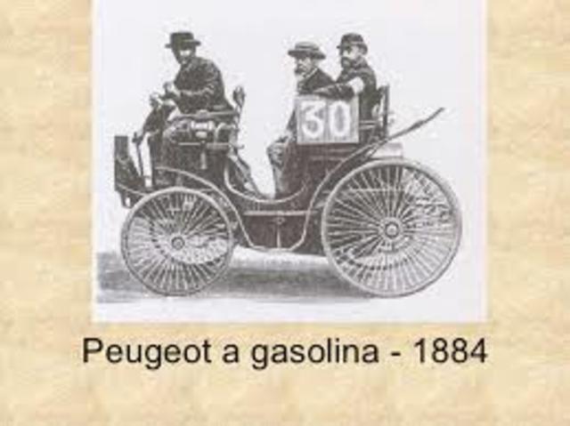 AUTO CON GASOLINA