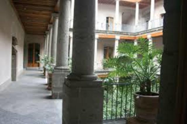 Primer colegio para mujeres