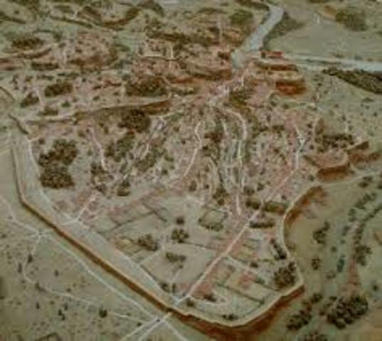 Tarquino; logro subir al reinado gracias a su labor urbanistico y a su riqueza logro subir al trono.