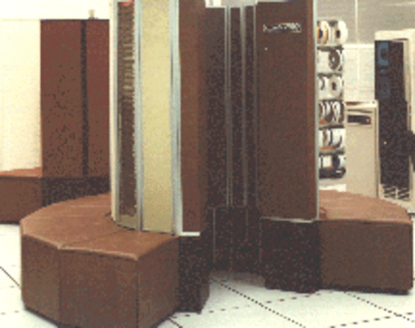 Se da a conocer un super computador moderno: el Cray-1