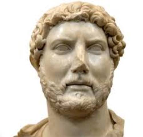 El emperador Adriano decidió codificar y recolectar los edictos de los precesores y se le dio nombre de edictro perpetuo, con lo cual se estanco el derecho honorario que fue despareciendo lentamente.