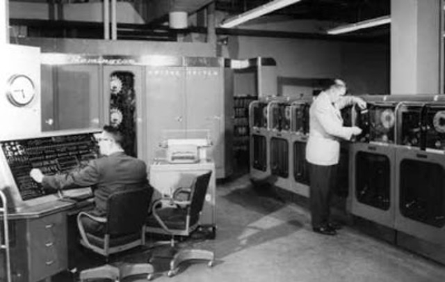 ARPANET ES PROPUESTO