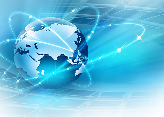 Se termina de definir el protocolo TCP/IP.