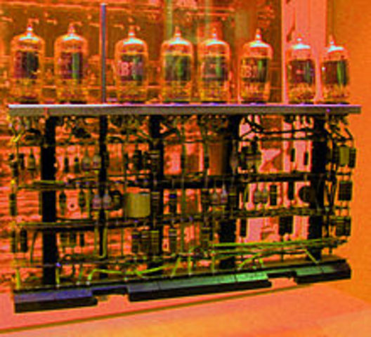 MÓDULO DE VÁLVULAS USADO EN EL IBM 709