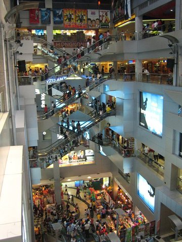 My first time  i went to the mall >.