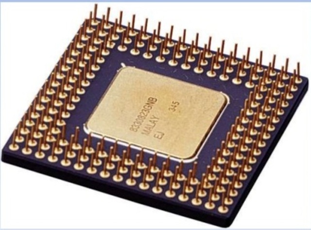 Primer microprocesador 32 bits