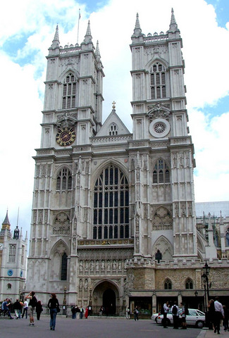 Elizabeth I was crowned at Westminster Abbey.
