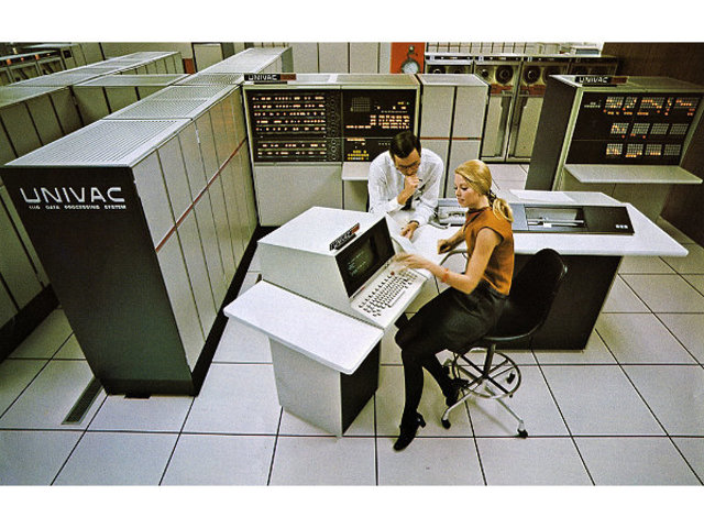 Tercera generación: UNIVAC 1110
