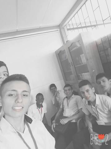 en la  mera recocha con los parceritos