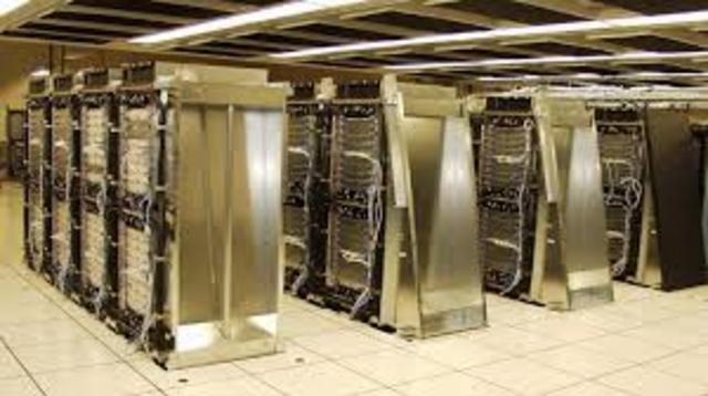Primera supercomputadora