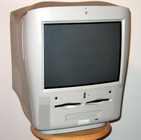 PowerMac G3 All-In-One – 1998