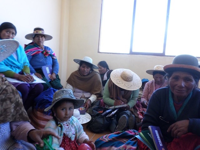 TALLER DE INCIDENCIA CON LIDERESAS DE SORACACHI