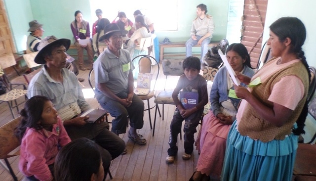 TALLER DE CAMBIO CLIMÁTICO E INCIDENCIA CON LIDERESAS DE ILLIMANI