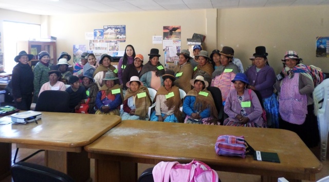 TALLER DE CAMBIO CLIMÁTICO E INCIDENCIA CON MUJERES DE CURAHUARA DE CARANGAS