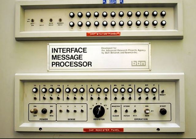 ARPAnet Design Begins