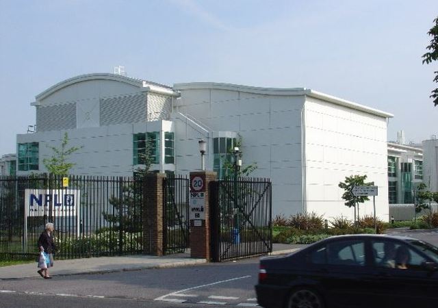 Donald Davies Publishes First Packet-switching Paper