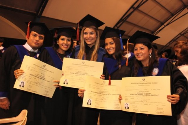 Me Graduare De Medicina 28 Años