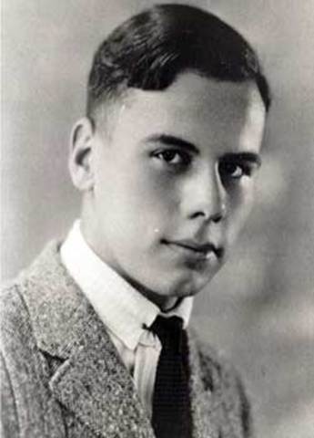 Earns his Bachelor's Degree