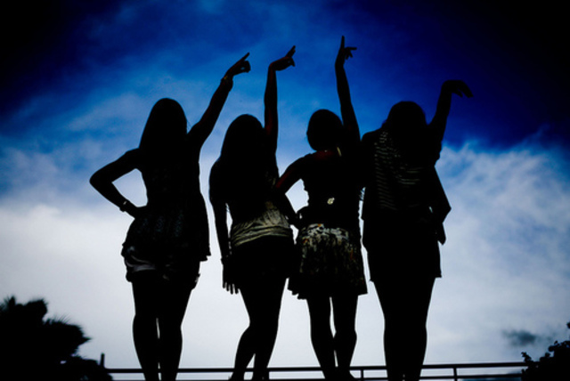 conoci a mis amiigas