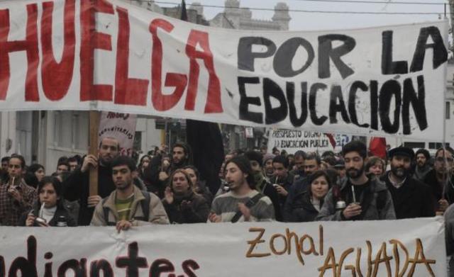 Conflicto de la sociedad Americana con su sistema educativo