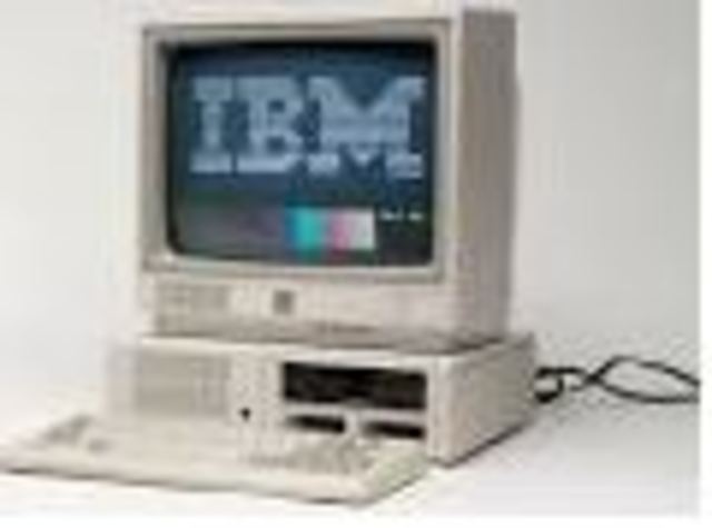 IBM crea el PC