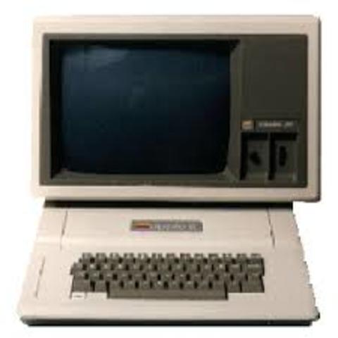 Japón lanza un programa llamado "quinta generación de computadoras"