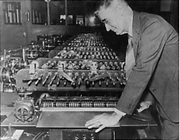 ANALIZADOR DIFERENCIAL DE VANNEVAR  BUSH