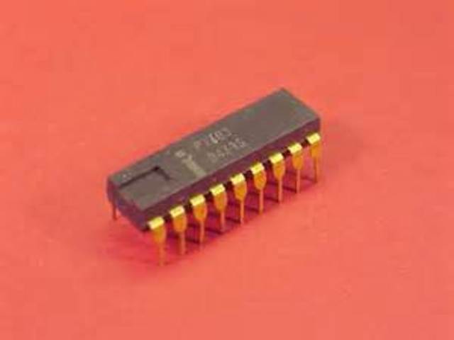 First DRAM Chip