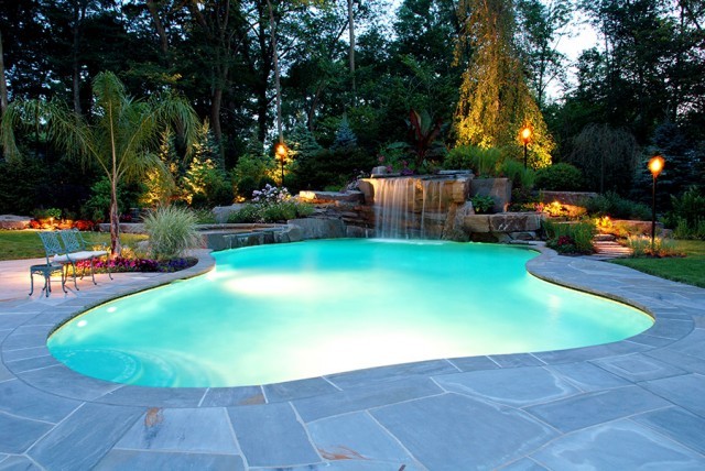 Fui a nadar con unos primos.