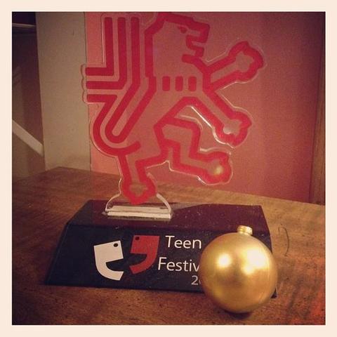 Prêmio de melhor atriz pela peça Many Moons, no Drama Teen Festival da Cultura Inglesa.