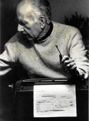 Por ocasião do falecimento de Érico, Carlos Drummond de Andrade publicou o poema A falta de Érico Veríssimo.