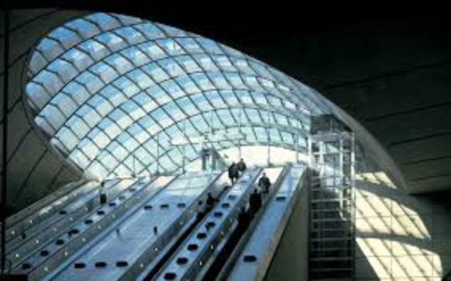 canary wharf station