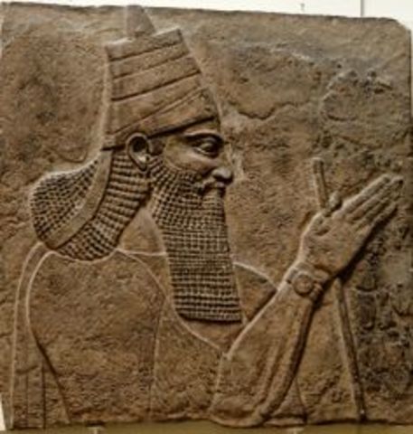 LA PRIMERA BIBLIOTECA