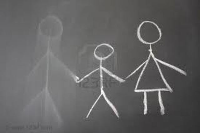 BAJA LA RESPONSABILIDAD DEL HOMBRE EN EL HOGAR