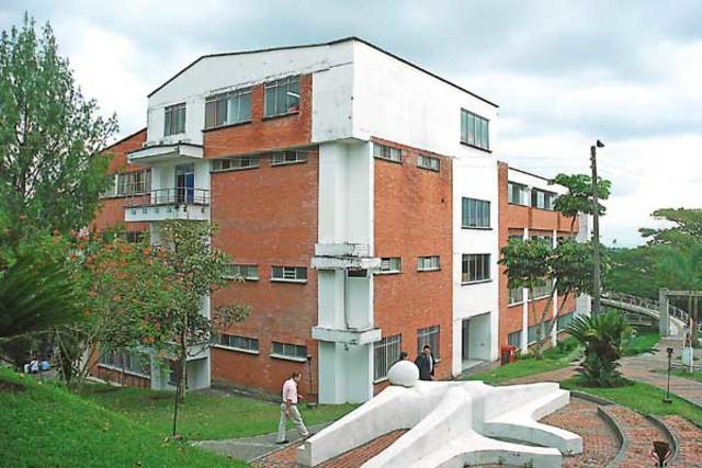 PROGRAMA DE CIENCIAS DE LA INFORMACIÓN 1986